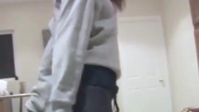 Foul chicks farting